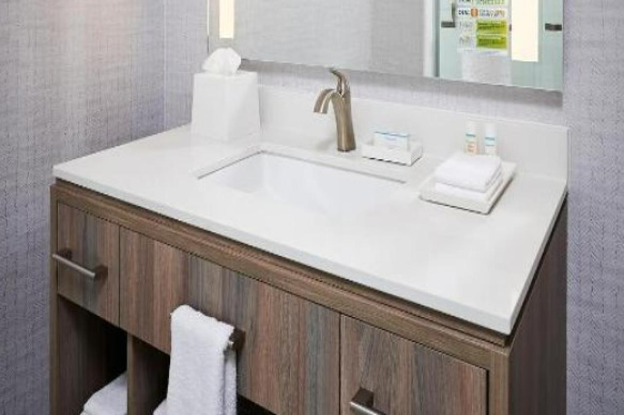 Home2 Suites By Hilton Brantford Eksteriør bilde